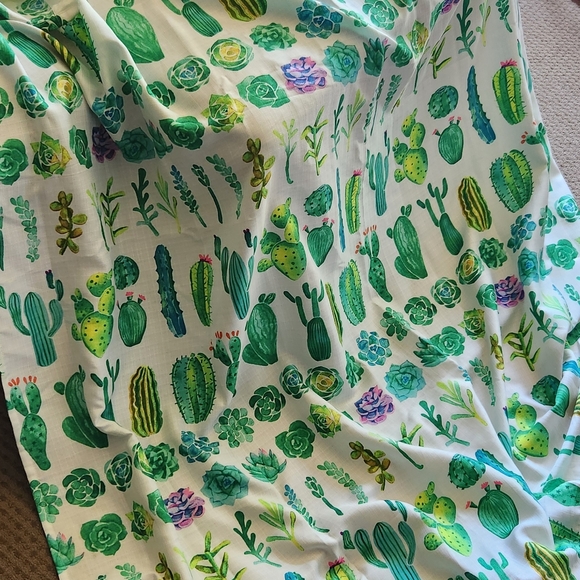 Cactus shower curtain - Picture 3 of 3